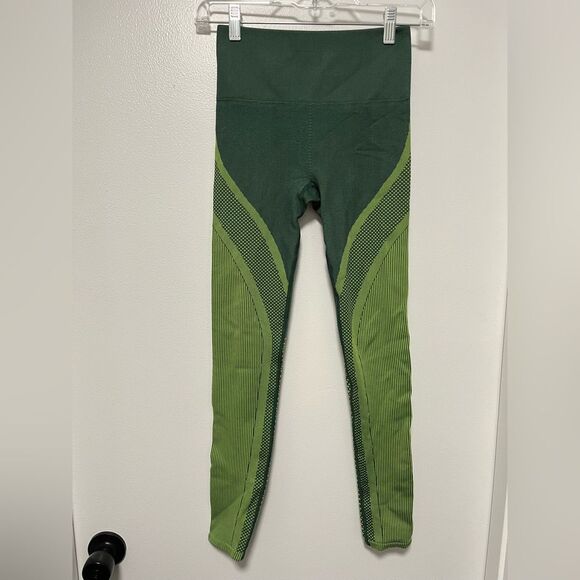FABLETICS High-Waisted Seamless Turbo Legging Sycamore Green Citron XS - Picture 4 of 7